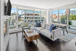 Waterfalls Hotel Luxury Suite