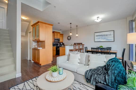 Sooke Harbour Resort Ocean Oasis