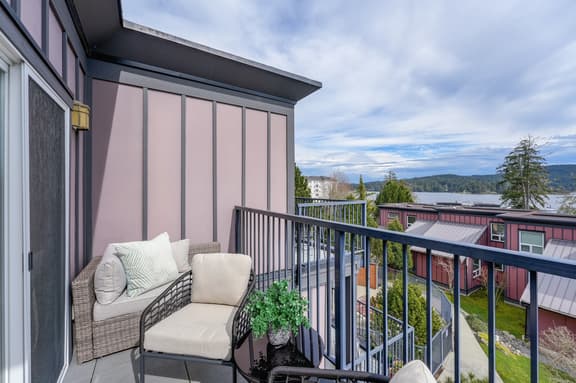 Sooke Harbour Resort Ocean Oasis